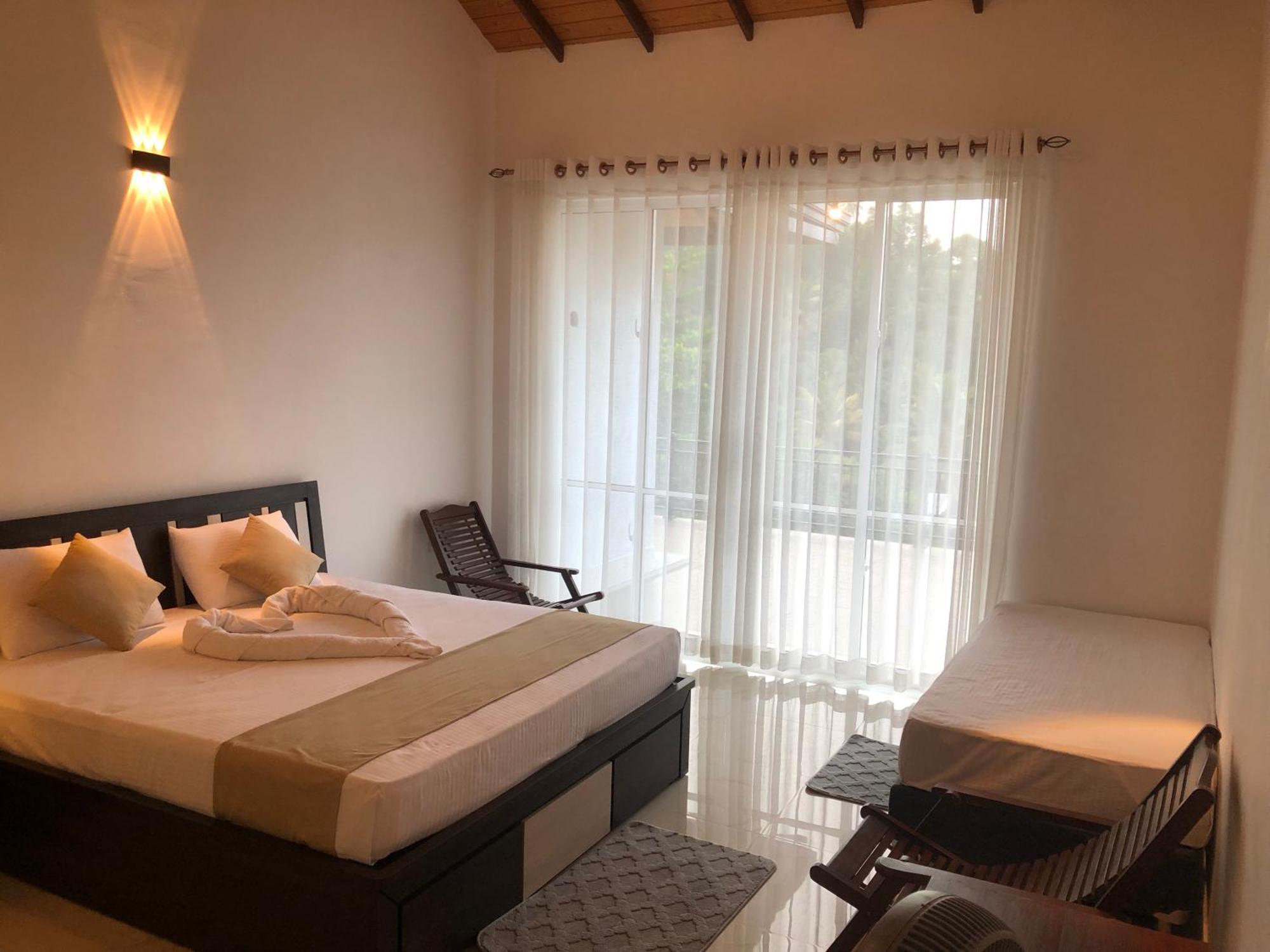 Chathu Holiday Home 康提 外观 照片